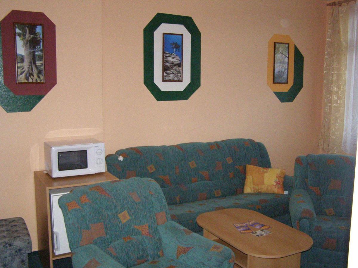 Hotel Morava Jevíčko Extérieur photo